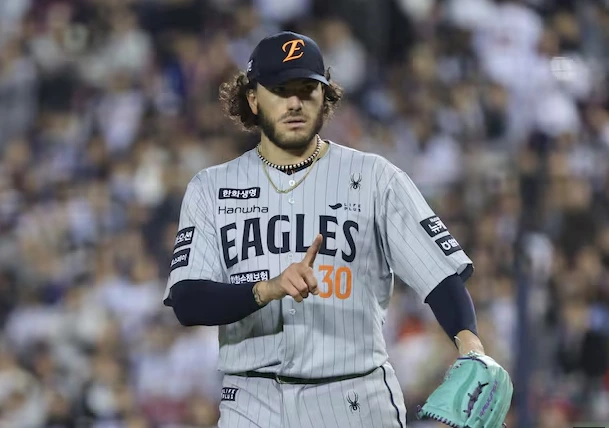 KBO 한화, 2025 시즌 1위 유지 중! 그 비결과 향후 과제 분석